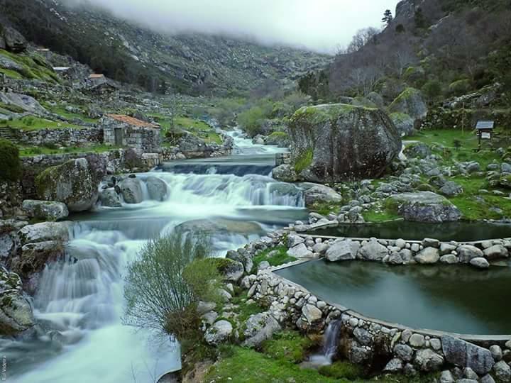 Casa Da Fonte Sagrada Hotel Loriga Bagian luar foto
