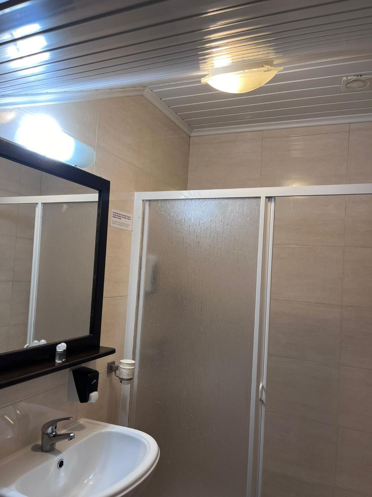 Casa Da Fonte Sagrada Hotel Loriga Ruang foto